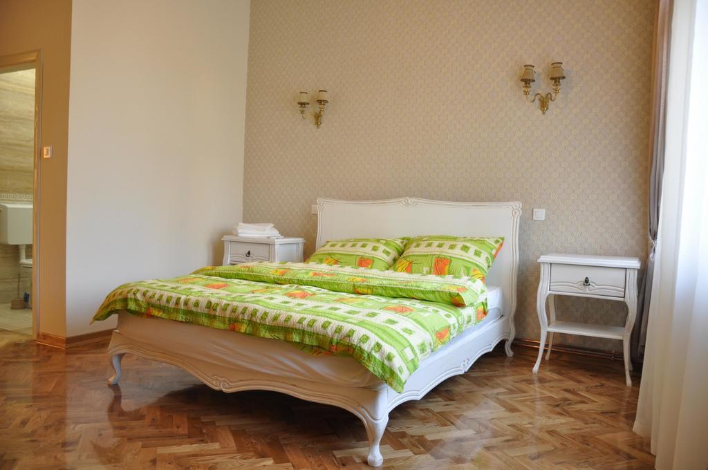 Guest House Anna Caffe Bezdan Ngoại thất bức ảnh